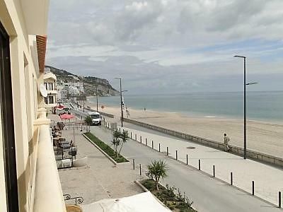 Luxuoso Apartamento Na Praia Sesimbra Luaran gambar