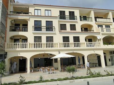 Luxuoso Apartamento Na Praia Sesimbra Luaran gambar